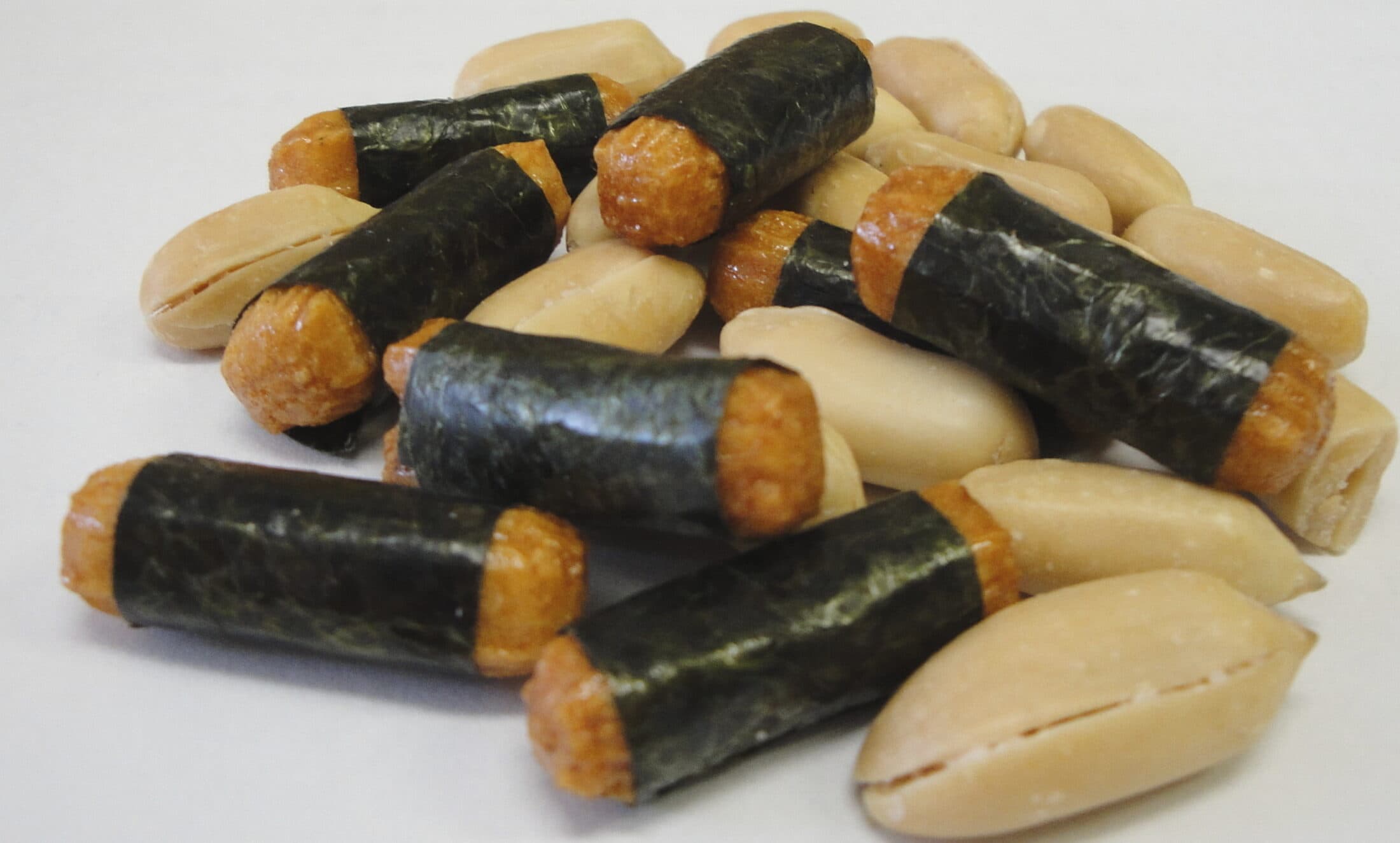 株式会社イトピーの豆菓子「のり巻ピー」
